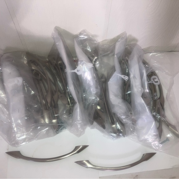 Satin Nickel Open Arch Pull Amerock Essential'z Collection - Picture 4 of 11